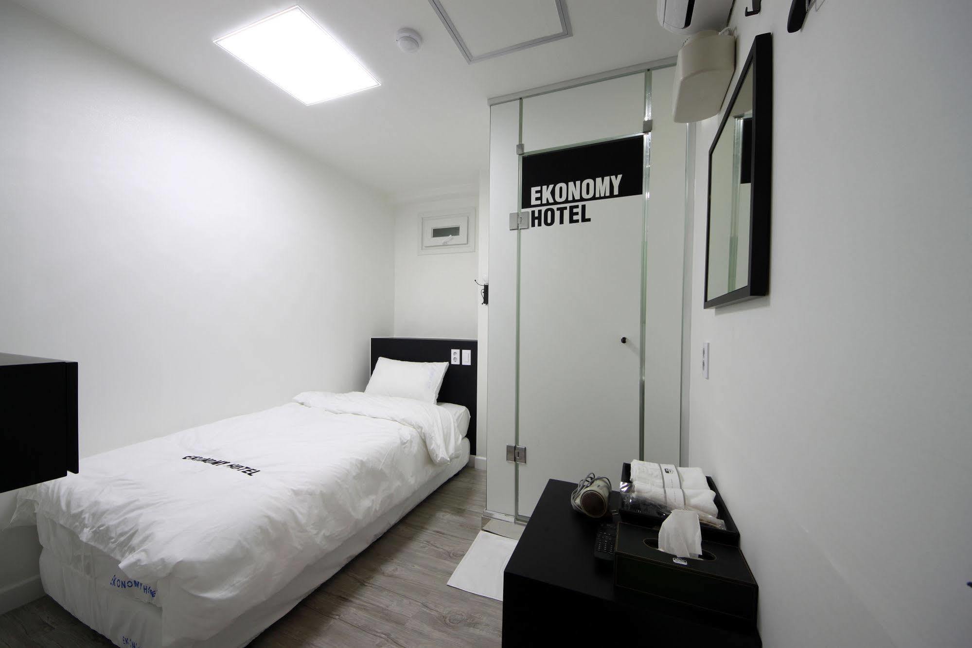 Ekonomy Hotel Dongdaemun سيول المظهر الخارجي الصورة