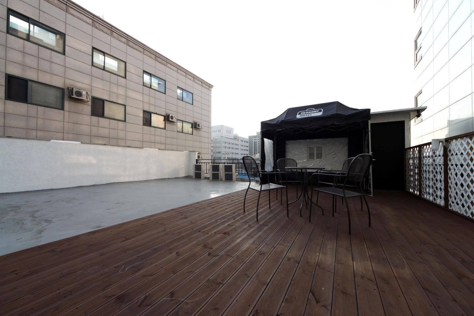 Ekonomy Hotel Dongdaemun سيول المظهر الخارجي الصورة